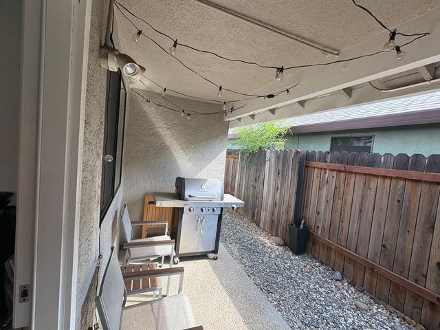 1315 Hidalgo Cir, Roseville, CA 95747