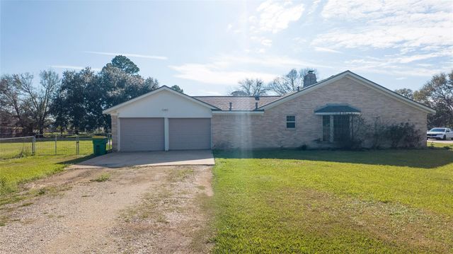 103 County Road 313, Sweeny, TX 77480