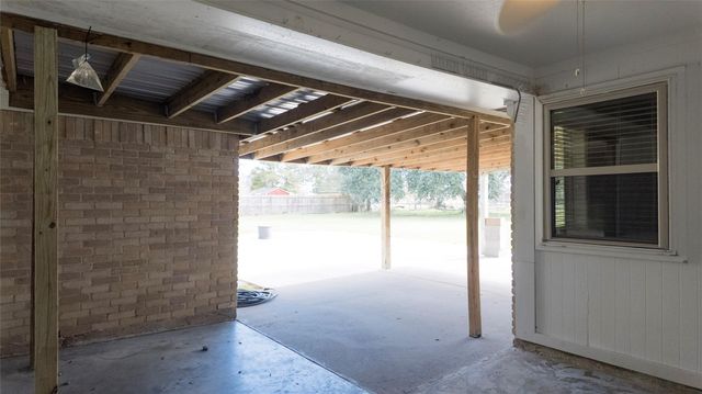 103 County Road 313, Sweeny, TX 77480