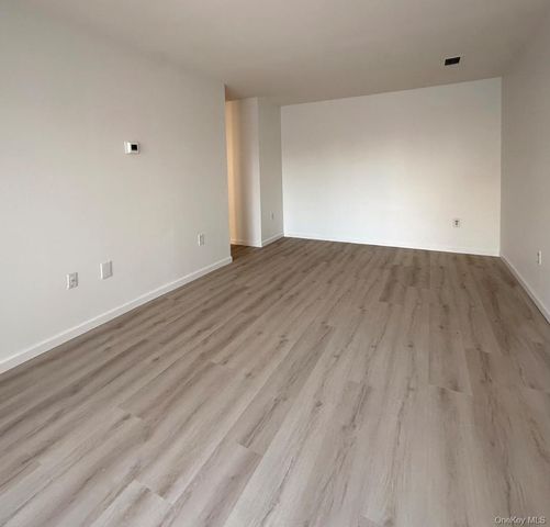 2202 Mulberry Court, Poughkeepsie, NY 12603