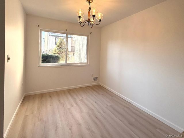 2202 Mulberry Court, Poughkeepsie, NY 12603