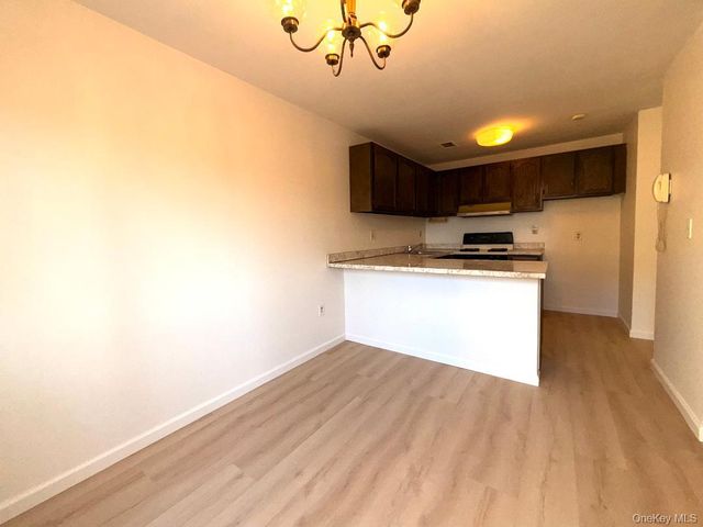 2202 Mulberry Court, Poughkeepsie, NY 12603