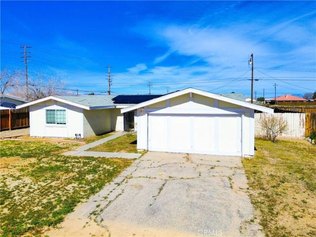 9007 Columbine, California City, CA 93505
