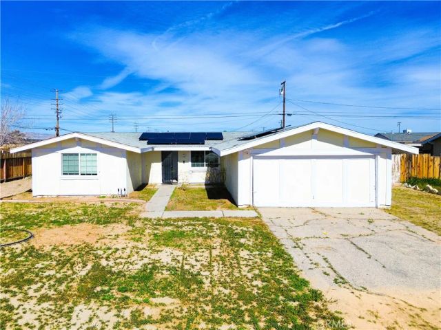 9007 Columbine, California City, CA 93505