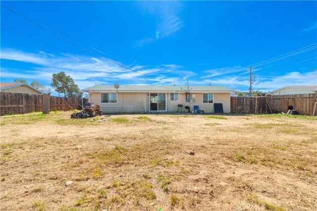 9007 Columbine, California City, CA 93505