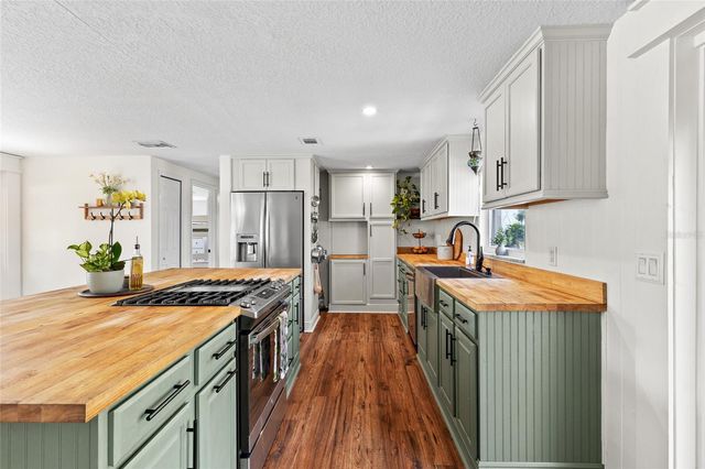 17409 DIVISION STREET, Montverde, FL 34756