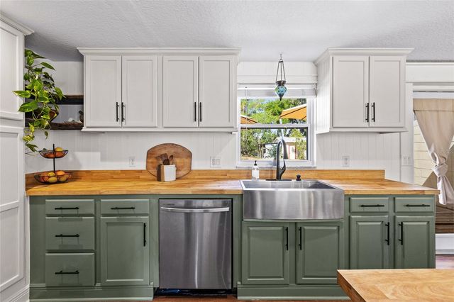 17409 DIVISION STREET, Montverde, FL 34756