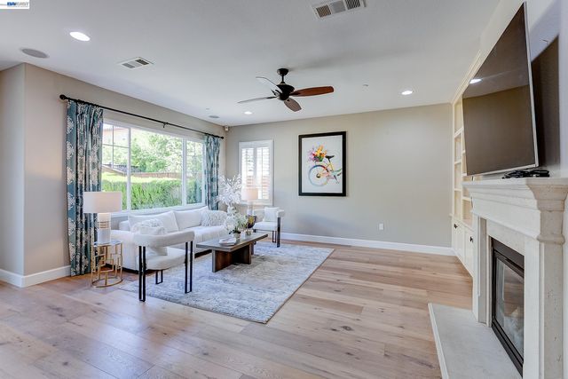 3956 JORDAN RANCH DR, Dublin, CA 94568