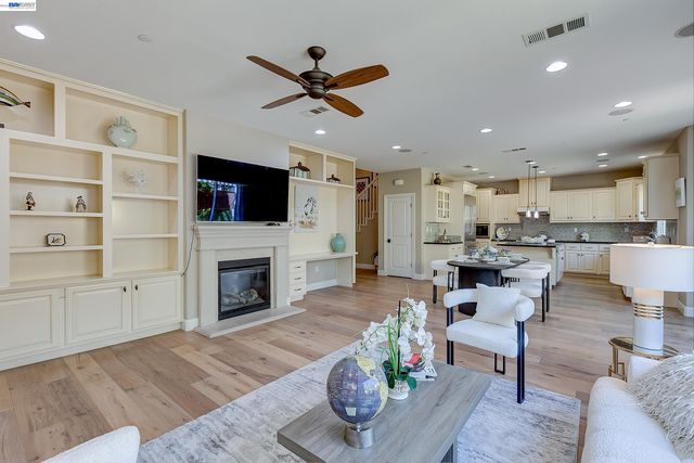 3956 JORDAN RANCH DR, Dublin, CA 94568