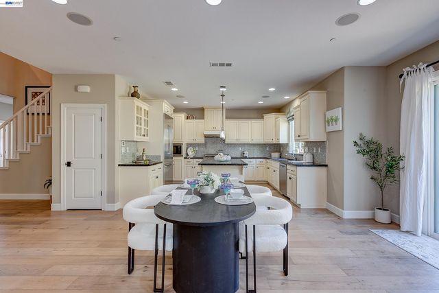 3956 JORDAN RANCH DR, Dublin, CA 94568