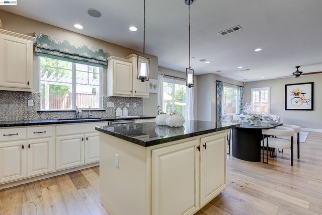 3956 JORDAN RANCH DR, Dublin, CA 94568