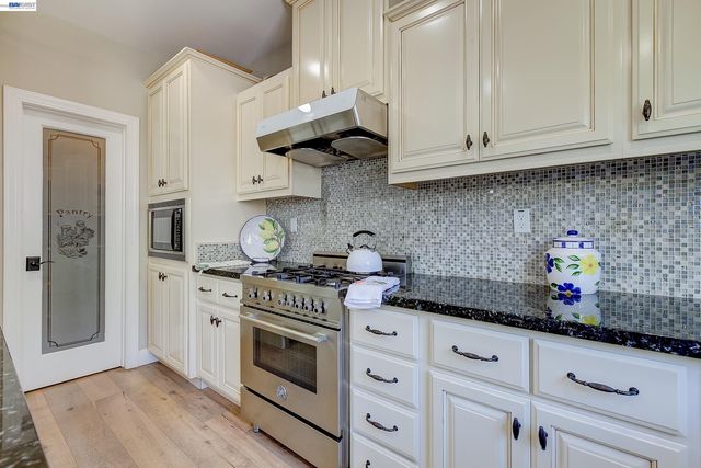 3956 JORDAN RANCH DR, Dublin, CA 94568