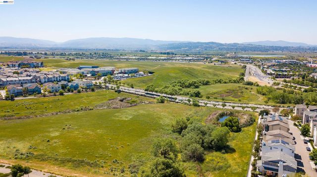 3956 JORDAN RANCH DR, Dublin, CA 94568