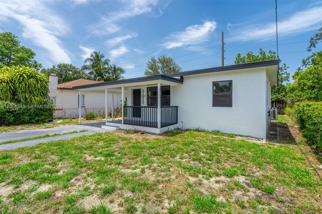 2121 NW 86th Ter, Miami, FL 33147
