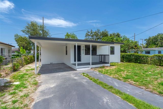 2121 NW 86th Ter, Miami, FL 33147