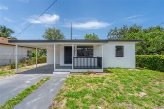 2121 NW 86th Ter, Miami, FL 33147