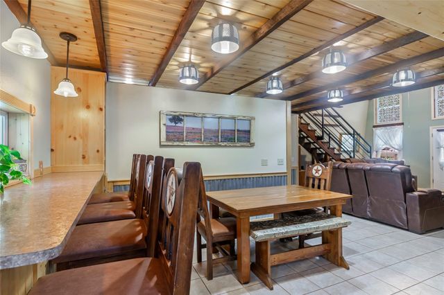 275 Commerce Lane, Highlands, TX 77562