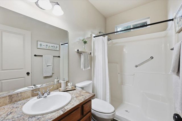 9122 N K St, Spokane, WA 99208