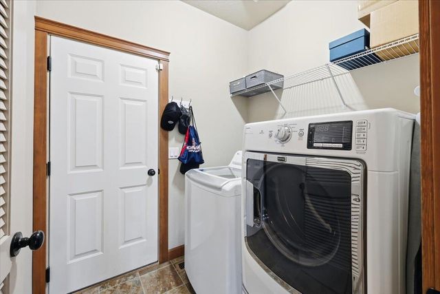 9122 N K St, Spokane, WA 99208