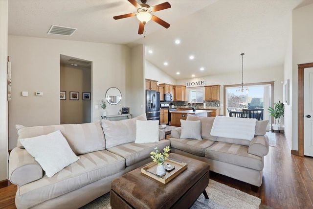 9122 N K St, Spokane, WA 99208