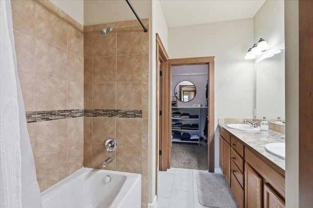 9122 N K St, Spokane, WA 99208