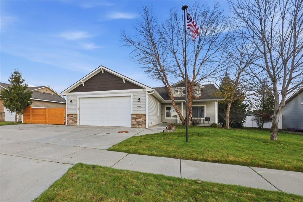 9122 N K St, Spokane, WA 99208