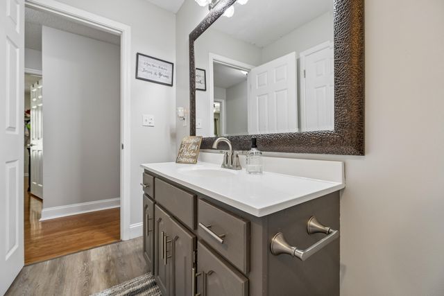 11 Hillside Drive, Ringgold, GA 30736