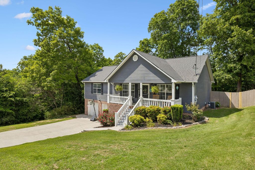 11 Hillside Drive, Ringgold, GA 30736