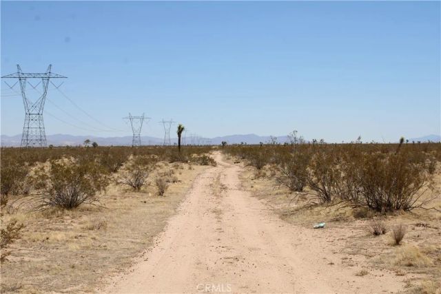 19 Lessing, Adelanto, CA 92301