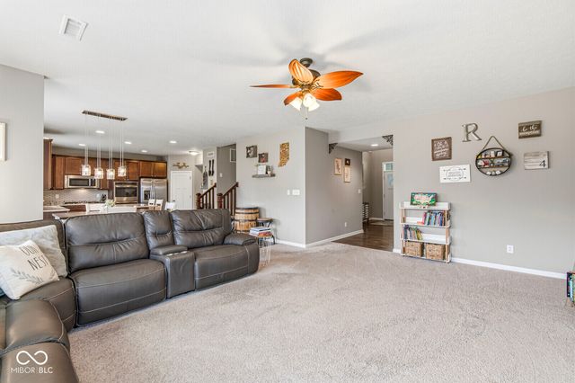 2707 Kilgobbin Cres, Brownsburg, IN 46112