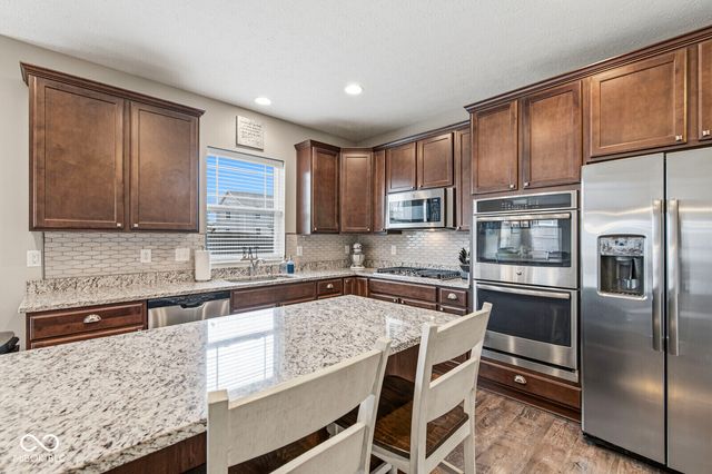 2707 Kilgobbin Cres, Brownsburg, IN 46112