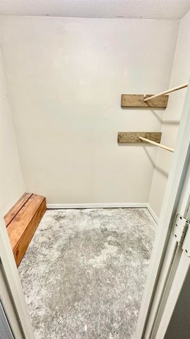 310 Lark Dr, Lockport, LA 70374