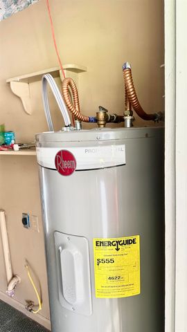 310 Lark Dr, Lockport, LA 70374