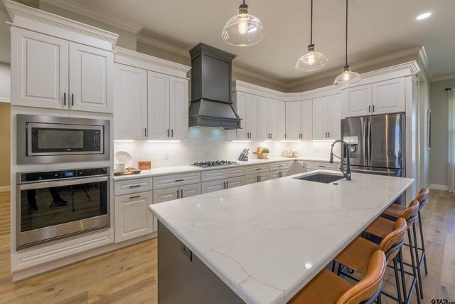 105 Heritage Way, Bullard, TX 75757