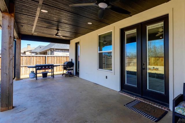 105 Heritage Way, Bullard, TX 75757