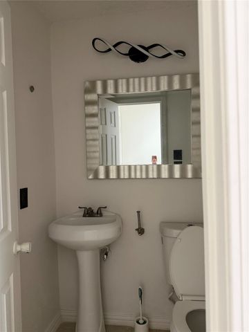 11819 Meadowchase Drive, Houston, TX 77065