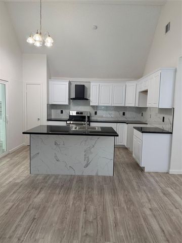 11819 Meadowchase Drive, Houston, TX 77065