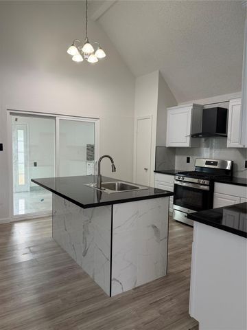 11819 Meadowchase Drive, Houston, TX 77065