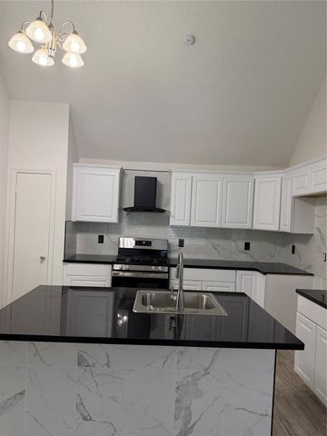 11819 Meadowchase Drive, Houston, TX 77065