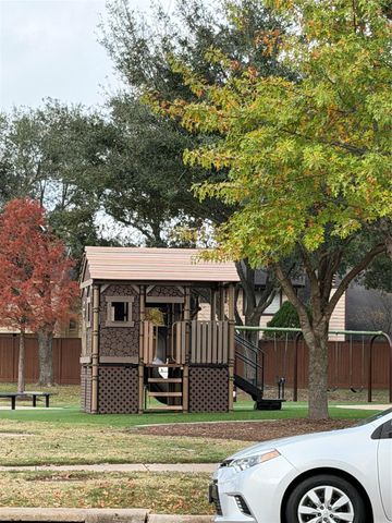 11819 Meadowchase Drive, Houston, TX 77065