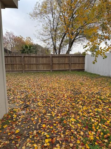 11819 Meadowchase Drive, Houston, TX 77065