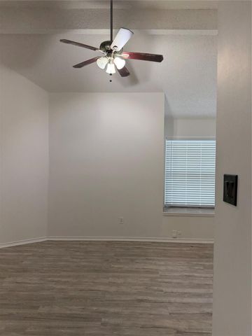 11819 Meadowchase Drive, Houston, TX 77065