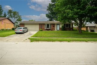 1038 Heathwood Drive, Englewood, OH 45322