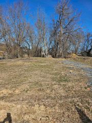 327 E HAMPTON ST, Staunton, VA 24401
