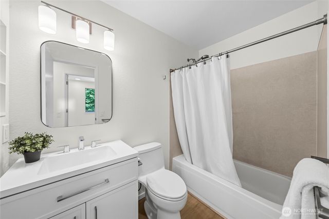 22938 SE 280th Place, Maple Valley, WA 98038