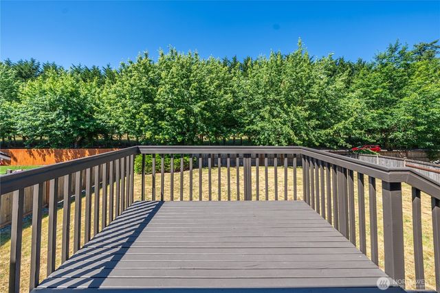 22938 SE 280th Place, Maple Valley, WA 98038