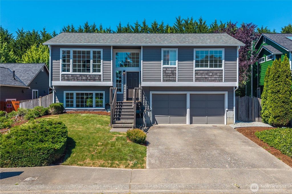 22938 SE 280th Place, Maple Valley, WA 98038