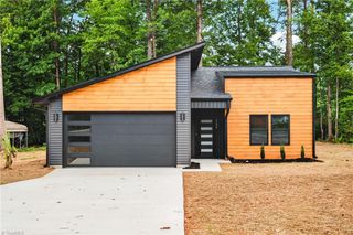 105 Bridlewood Avenue, High Point, NC 27265