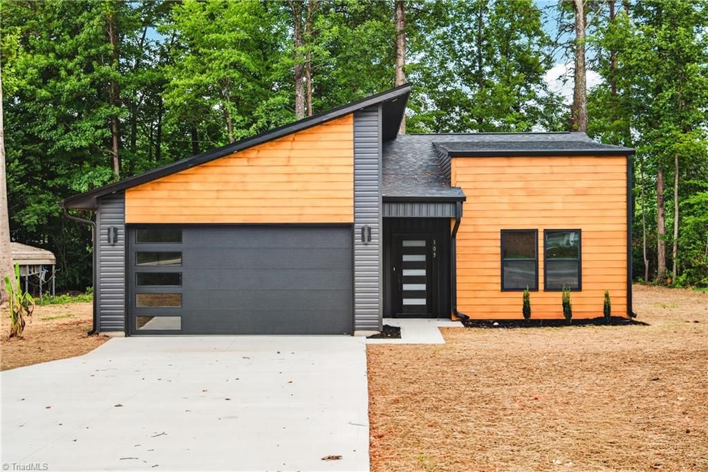 105 Bridlewood Avenue, High Point, NC 27265