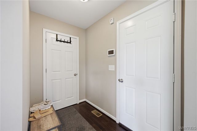 33 Hidden Meadow Crossing, Lancaster, NY 14086